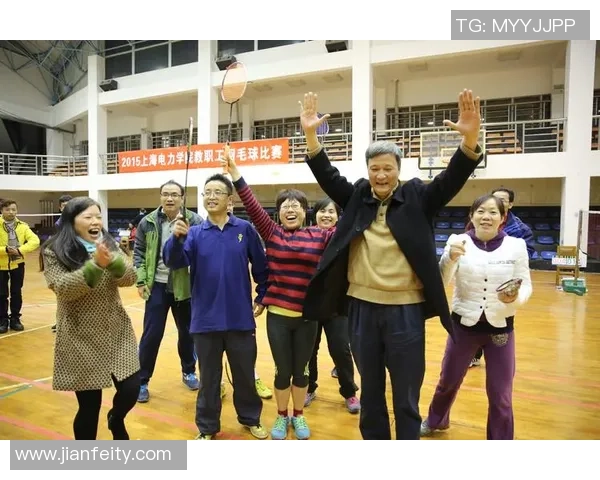 上海羽毛球队整体压制现象解析及其对羽毛球发展的影响